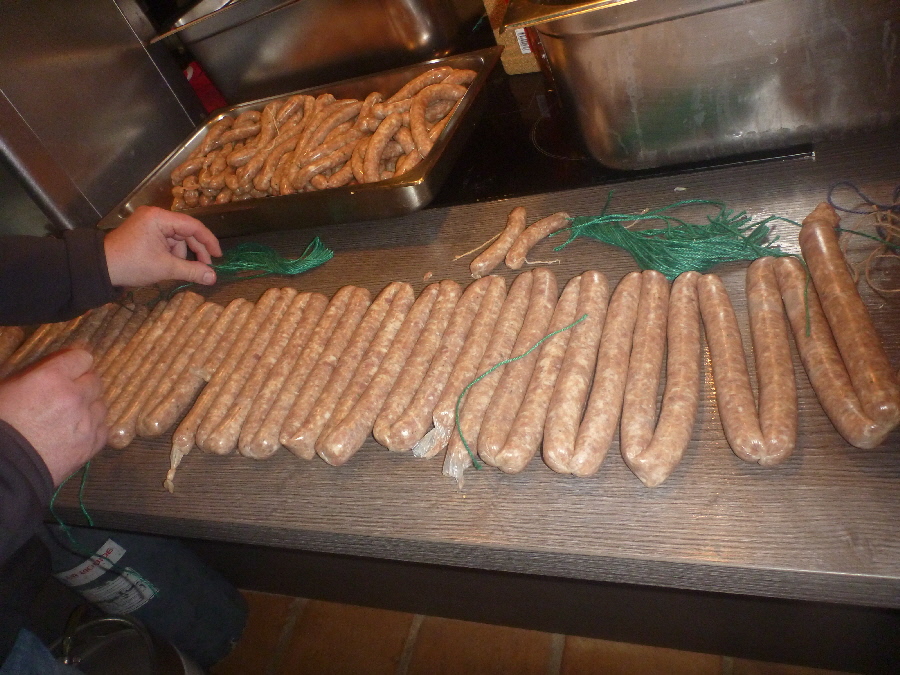 Und er nabelt auch ab...