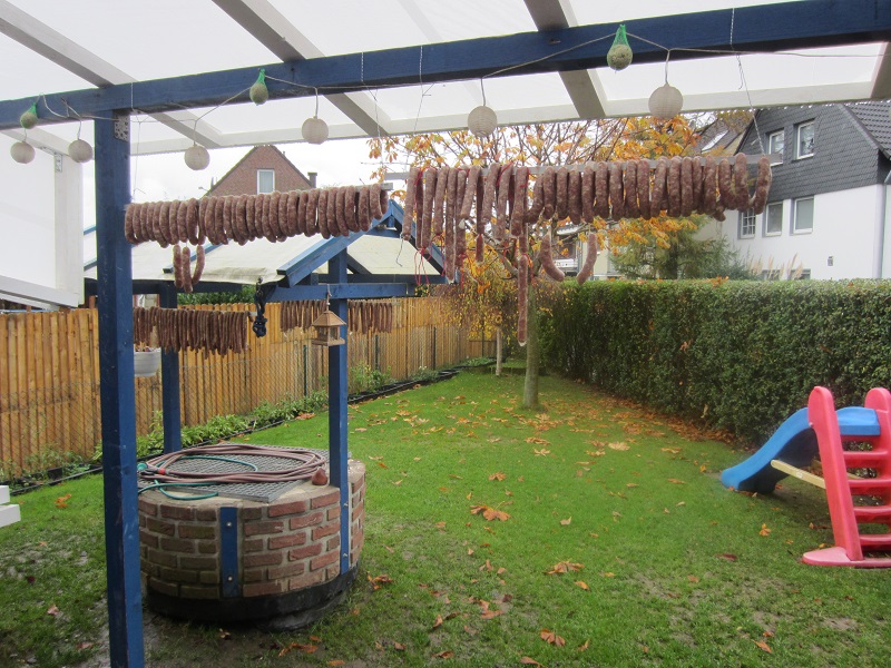 Himmel voller Wurst.JPG