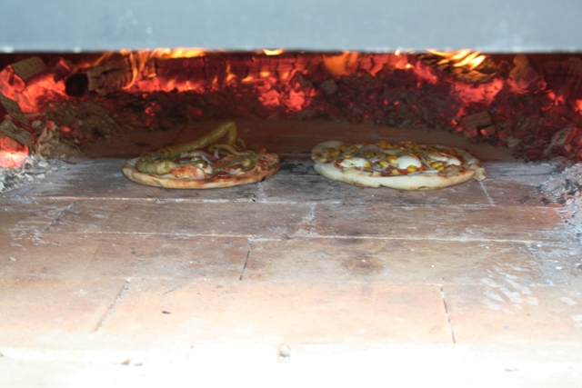 Pizza2.jpg