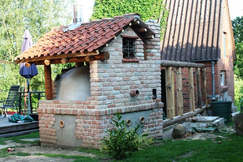 Grillwand hinten.jpg